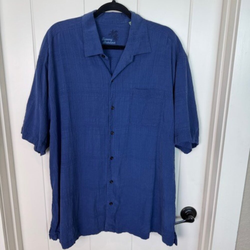 Tommy Bahama 100% Silk Blue Textured Short Sleeve Button Down Shirt Men’s XL